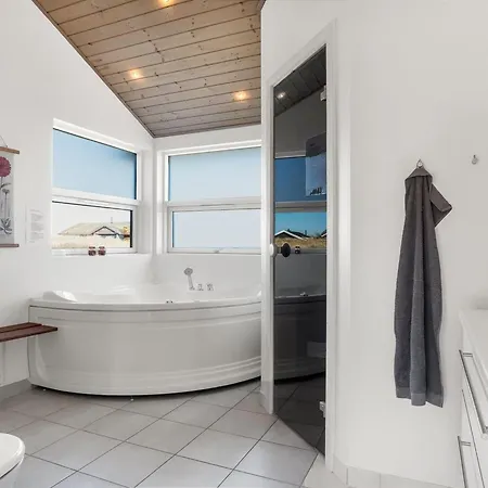Sirkka - 902m From The Sea By Interhome